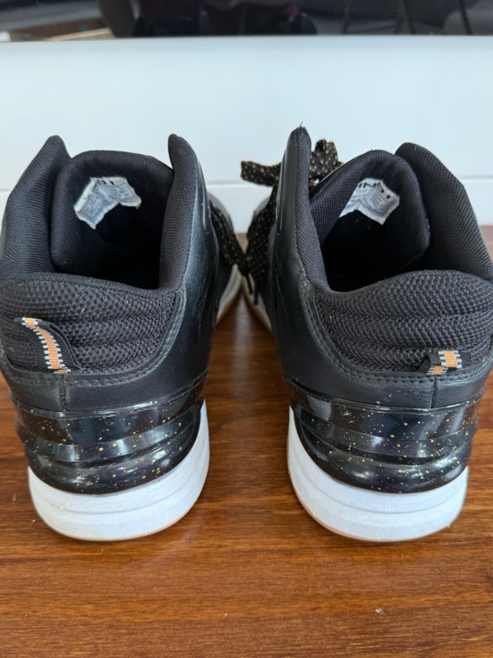 AND1 Mens Size 12 Black Basketball Shoes Athletic Sneakers Streetwear - Picture 6 of 7